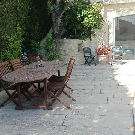 Location Gite En Provence บูแคร์ ภายนอก รูปภาพ