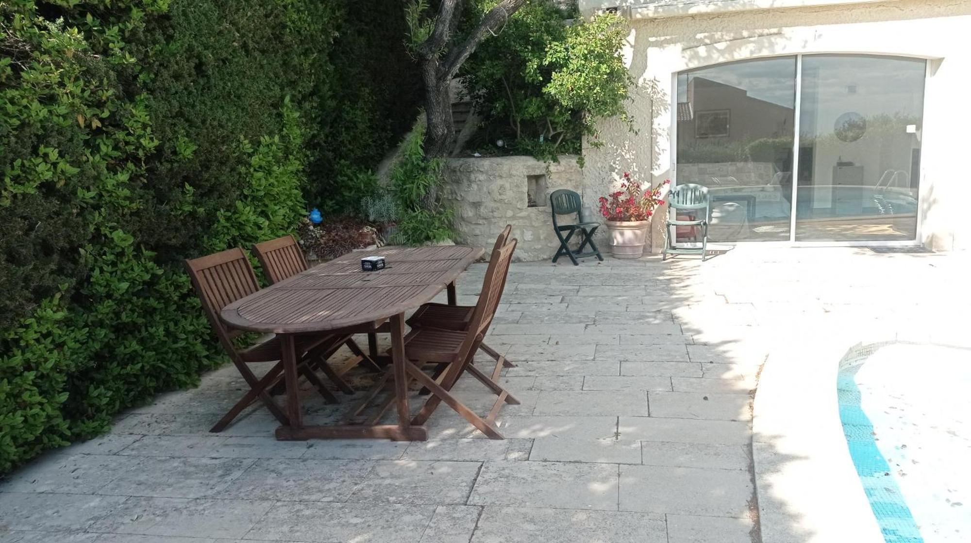 Location Gite En Provence บูแคร์ ภายนอก รูปภาพ