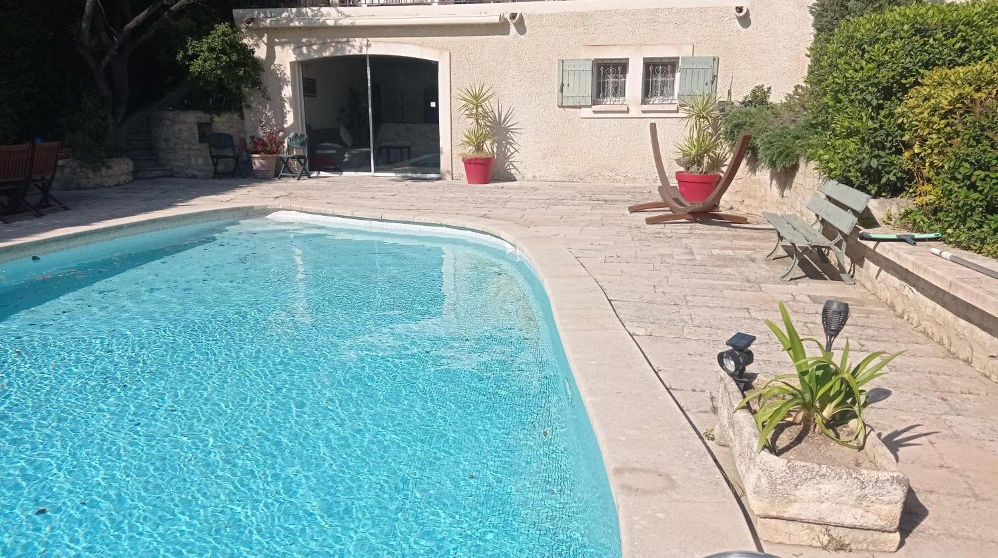 Location Gite En Provence บูแคร์ ภายนอก รูปภาพ
