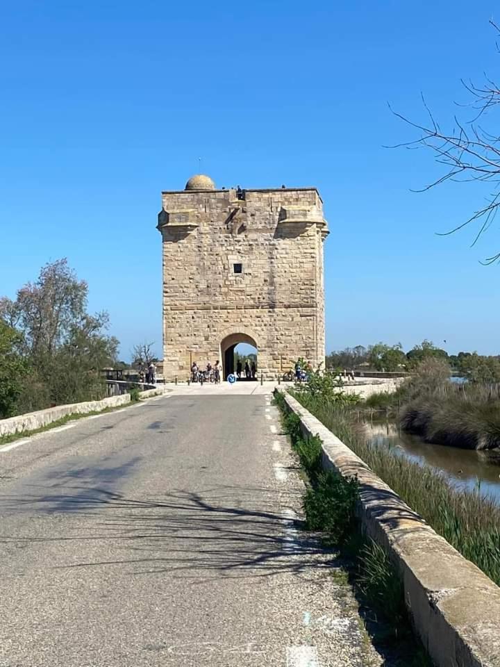 Location Gite En Provence บูแคร์ ภายนอก รูปภาพ