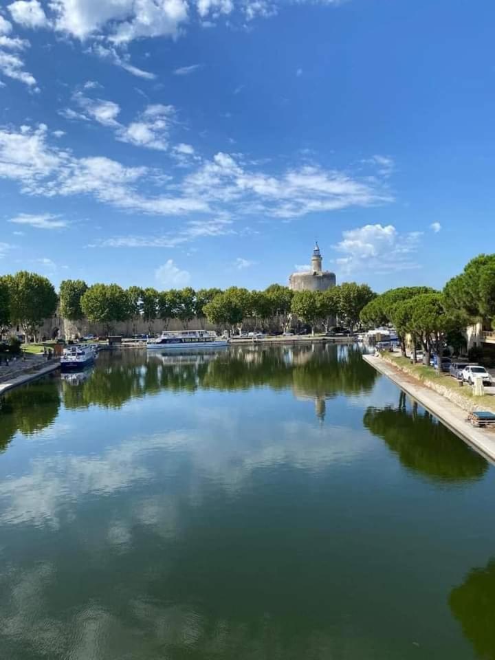 Location Gite En Provence บูแคร์ ภายนอก รูปภาพ